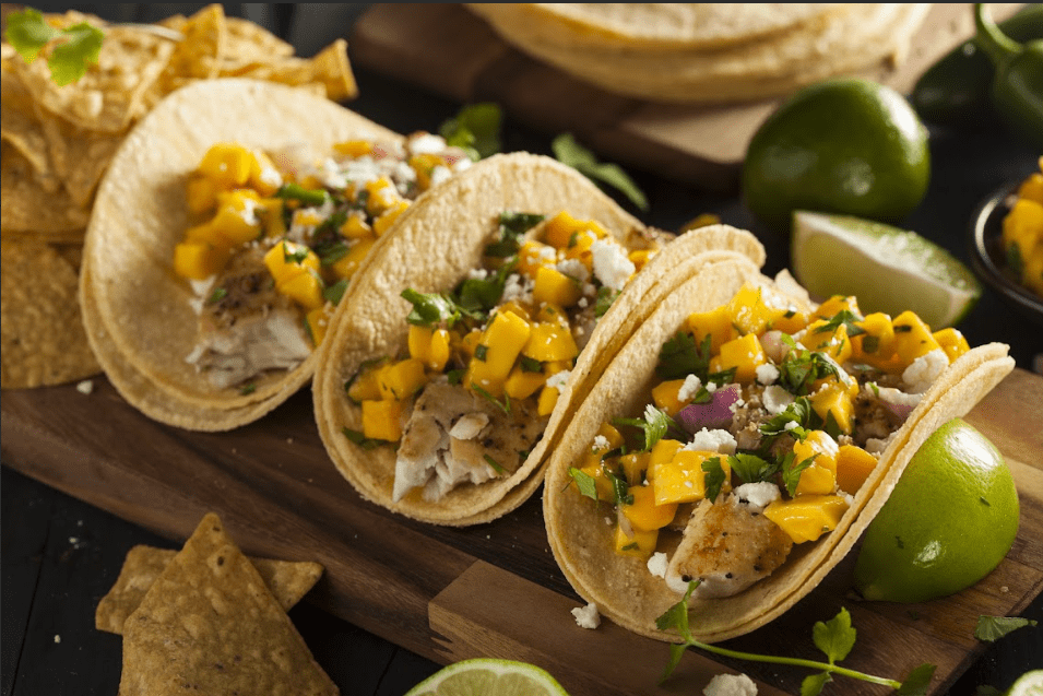 Tacos de tilapia estilo baja california
